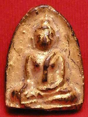 พระเนื้อดิน หลวงปู่ชู วัดนาคปรก พิมพ์หลวงพ่อโต ลงรักปิดทอง ติดที่ 2 งานพันทิพย์ (12 ก.ย. 53)