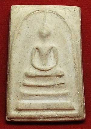 สมเด็จ 100 ปี วัดระฆัง พิมพ์ใหญ่ บล็อคเส้นด้าย (นิยม) เนื้อขาวน้ำนม สมเด็จ 100 ปี วัดระฆัง พิมพ์ใหญ่ บล็อคเส้นด้าย (นิยม) เนื้อขาวน้ำนม