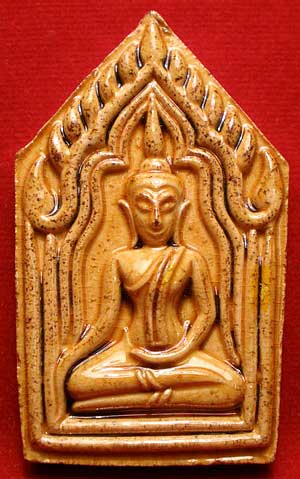 ขุนแผนแขนอ่อน รุ่น1 หลวงปู่ชื้น วัดญาณเสน จ.อยุธยา ปี2545 เนื้อเคลือบเหลือง ขุนแผนแขนอ่อน รุ่น1 หลวงปู่ชื้น วัดญาณเสน จ.อยุธยา ปี2545 เนื้อเคลือบเหลือง