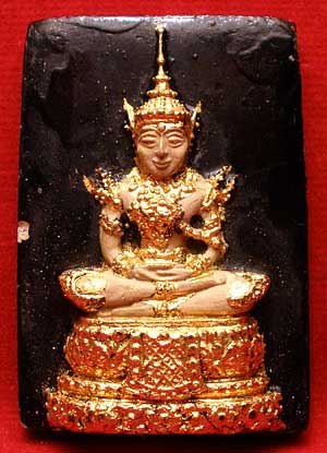 สมเด็จพุทธมหามณีรัตนปฏิมากร (พระแก้วมรกต) หลวงพ่อนอ วัดกลาง ท่าเรือ จ.อยุธยา ปี2514 ลงรักปิดทองเดิม สมเด็จพุทธมหามณีรัตนปฏิมากร (พระแก้วมรกต) หลวงพ่อนอ วัดกลาง ท่าเรือ จ.อยุธยา ปี2514 ลงรักปิดทองเดิม