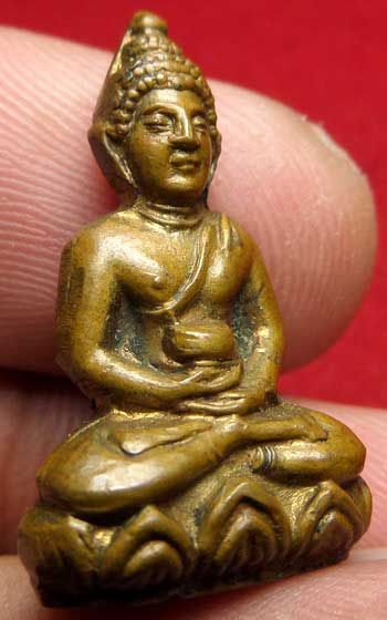พระกริ่งกรมการรักษาดินแดน (กริ่ง ร.ด.) เนื้อทองเหลือง ปี2513 เจ้าคุณนรฯ วัดเทพศิรินทร์ กรุงเทพ อธิษฐานจิต พระกริ่งกรมการรักษาดินแดน (กริ่ง ร.ด.) เนื้อทองเหลือง ปี2513 เจ้าคุณนรฯ วัดเทพศิรินทร์ กรุงเทพ อธิษฐานจิต