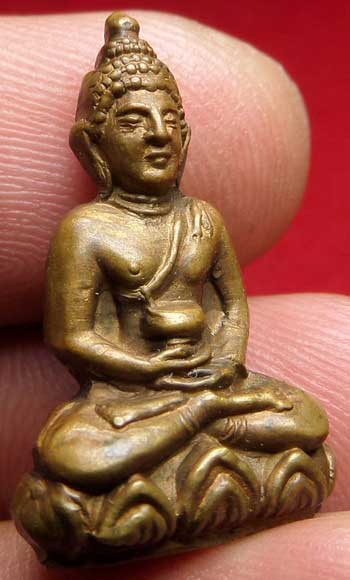 พระกริ่งกรมการรักษาดินแดน (กริ่ง ร.ด.) เนื้อทองเหลือง ปี2513 เจ้าคุณนรฯ วัดเทพศิรินทร์ กรุงเทพ อธิษฐานจิต พระกริ่งกรมการรักษาดินแดน (กริ่ง ร.ด.) เนื้อทองเหลือง ปี2513 เจ้าคุณนรฯ วัดเทพศิรินทร์ กรุงเทพ อธิษฐานจิต