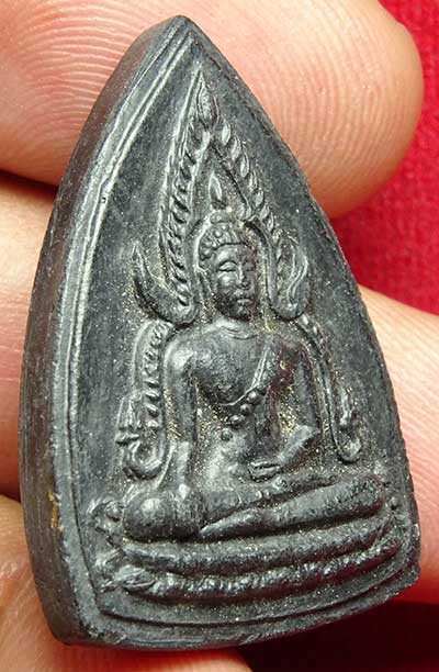 ชินราช เนื้อดิน พิธีจักรพรรดิ์มหาพุทธาภิเษก ณ วัดพระศรีรัตนมหาธาตุ จ.พิษณุโลก ปี2515 เนื้อดำ