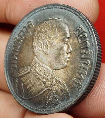 เหรียญหนึ่งบาท รัชกาลที่ 6 หลังช้างสามเศียร ปี พ.ศ.2460