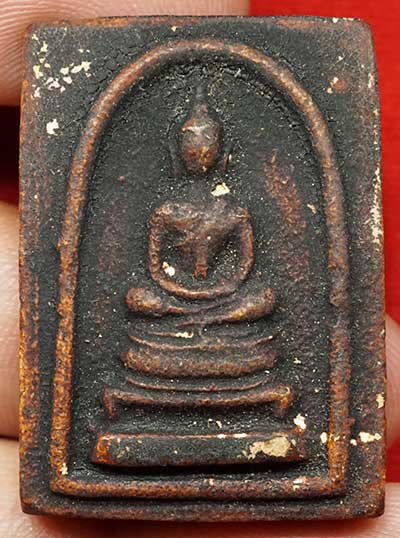 พระสมเด็จ หลวงปู่จันทร์ วัดศรีเทพ จ.นครพนม ปี2500 พิมพ์สังฆาฏิ (ซุ้มมีจุด) ผสมผงโสฬสมหาพรหม หลวงปู่สีทัตต์ วัดพระธาตุท่าอุเทน เคลือบผิวเก่า พระสมเด็จ หลวงปู่จันทร์ วัดศรีเทพ จ.นครพนม ปี2500 พิมพ์สังฆาฏิ (ซุ้มมีจุด) ผสมผงโสฬสมหาพรหม หลวงปู่สีทัตต์ วัดพระธาตุท่าอุเทน เคลือบผิวเก่า