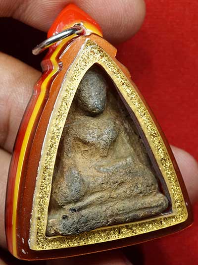 พระโบ้ เนื้อดิน จ.พระนครศรีอยุธยา พร้อมเลี่ยมพลาสติก 6 ชั้น เปิดหน้า พระโบ้ เนื้อดิน จ.พระนครศรีอยุธยา พร้อมเลี่ยมพลาสติก 6 ชั้น เปิดหน้า