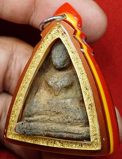 พระโบ้ เนื้อดิน จ.พระนครศรีอยุธยา พร้อมเลี่ยมพลาสติก 6 ชั้น เปิดหน้า พระโบ้ เนื้อดิน จ.พระนครศรีอยุธยา พร้อมเลี่ยมพลาสติก 6 ชั้น เปิดหน้า