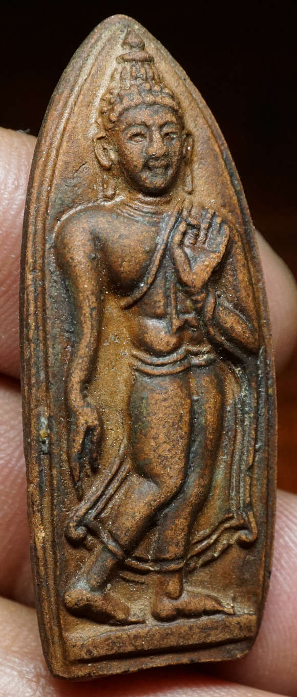 พระลีลาทุ่งเศรษฐี หลวงพ่อเต๋ คงทอง วัดสามง่าม จ.นครปฐม รุ่นแรก ปี 2507 เนื้อผง พิมพ์ใหญ่ หลังคงทองใหญ่