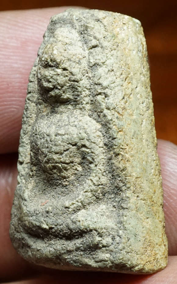 พระผงสุพรรณ เนื้อผง หลวงปู่เทียน วัดโบสถ์ จ.ปทุมธานี เนื้อขาวอมเขียว