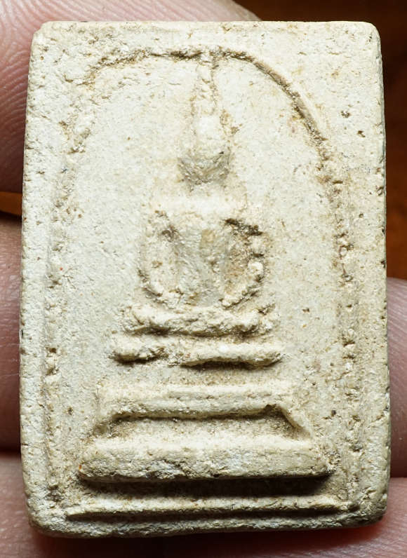 พระสมเด็จ หลวงพ่อเต๋ คงทอง วัดสามง่าม จ.นครปฐม หลัง ต พิมพ์ฐานขาโต๊ะ (พิมพ์นิยมที่สุด) ปี2500 ผสมผงบางขุนพรหม พระสมเด็จ หลวงพ่อเต๋ คงทอง วัดสามง่าม จ.นครปฐม หลัง ต พิมพ์ฐานขาโต๊ะ (พิมพ์นิยมที่สุด) ปี2500 ผสมผงบางขุนพรหม