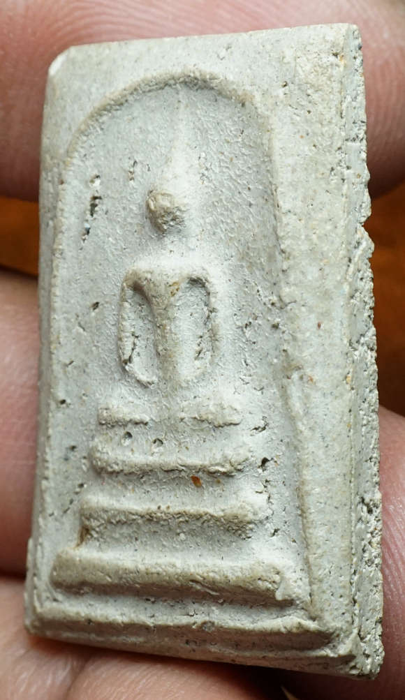 พระสมเด็จหลวงตาพัน วัดใหม่อมตรส (วัดบางขุนพรหม) กรุงเทพ ปี2502 พิมพ์ใหญ่ (แบบที่ 1)