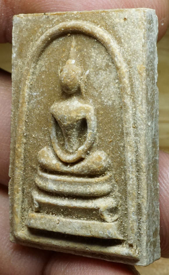 พระสมเด็จหลังสีวลี วัดราชนัดดา ปี2515 เนื้อผงเกษร พิมพ์ใหญ่ เอวเล็ก มีกำไล หลวงพ่อกวย วัดโฆสิตาราม จ.ชัยนาท ปลุกเสก พระสมเด็จหลังสีวลี วัดราชนัดดา ปี2515 เนื้อผงเกษร พิมพ์ใหญ่ เอวเล็ก มีกำไล หลวงพ่อกวย วัดโฆสิตาราม จ.ชัยนาท ปลุกเสก